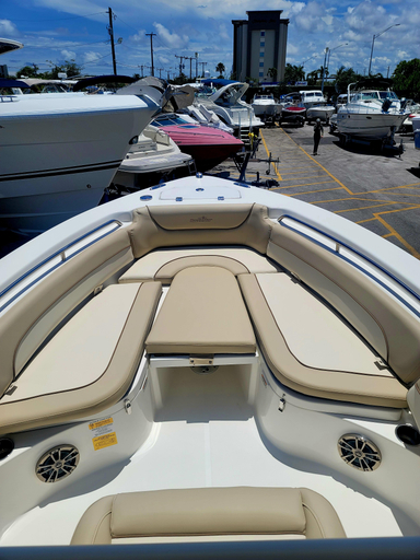 2021 NauticStar 2302 LEG DLX