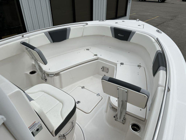 2022 Robalo 23 Robalo