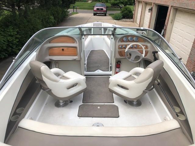 1999 Cobalt Boats 220