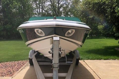 1999 Cobalt Boats 220