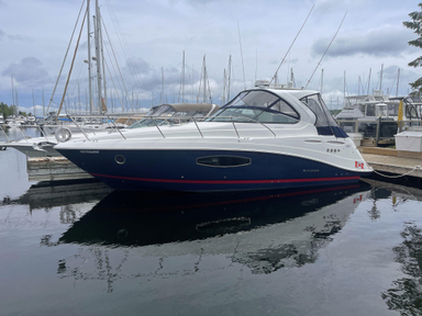 2008 Rinker 370 Express Cruiser