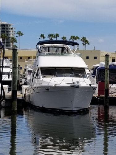 2001 Bayliner 3988 Command Bridge Motoryacht