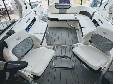 2022 Chaparral Boats 307 SSX