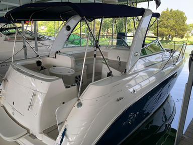 2006 Rinker 320 Express Cruiser