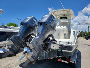 2014 Robalo 240 Center Console