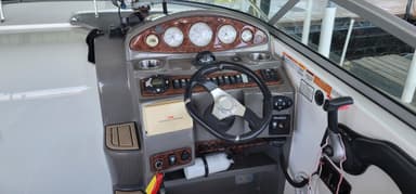 2013 Rinker 290 Express Cruiser