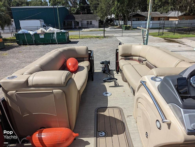 2021 Regency Boats 230 LE3