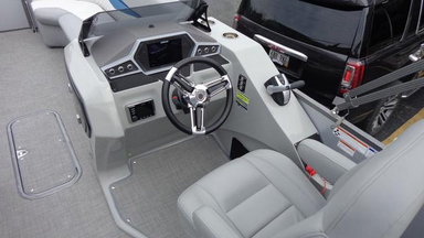 2019 Manitou Pontroon Boats Encore SE