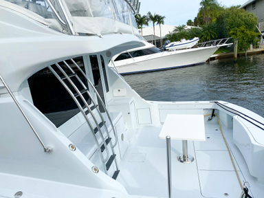 2003 Hatteras Yachts 54 Convertible