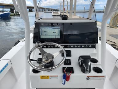 2021 Sportsman Masters 247 Bay Boat