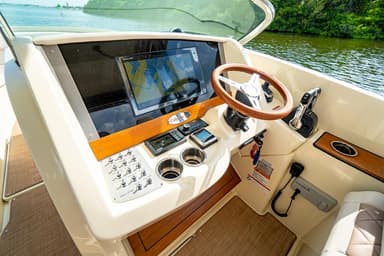 2018 Chris-Craft Calypso 30