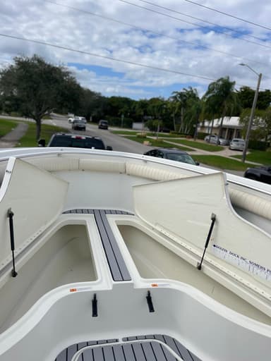 2000 HCB Yachts 2796 Vector