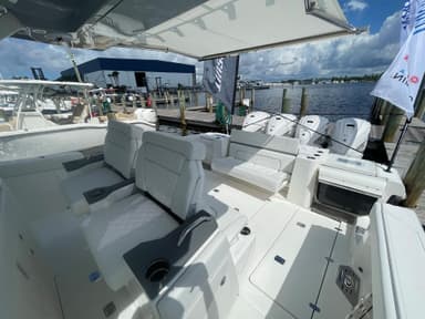 2022 Pursuit Boats S 428 Sport