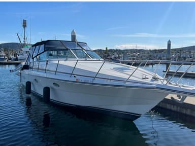 1994 Trojan Boats 370 Express