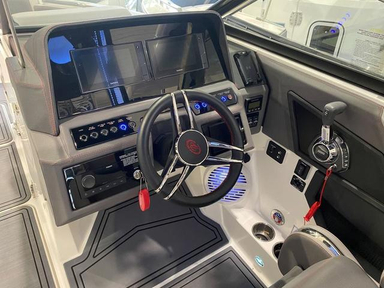 2022 Cobalt Boats R Series R8 SURF