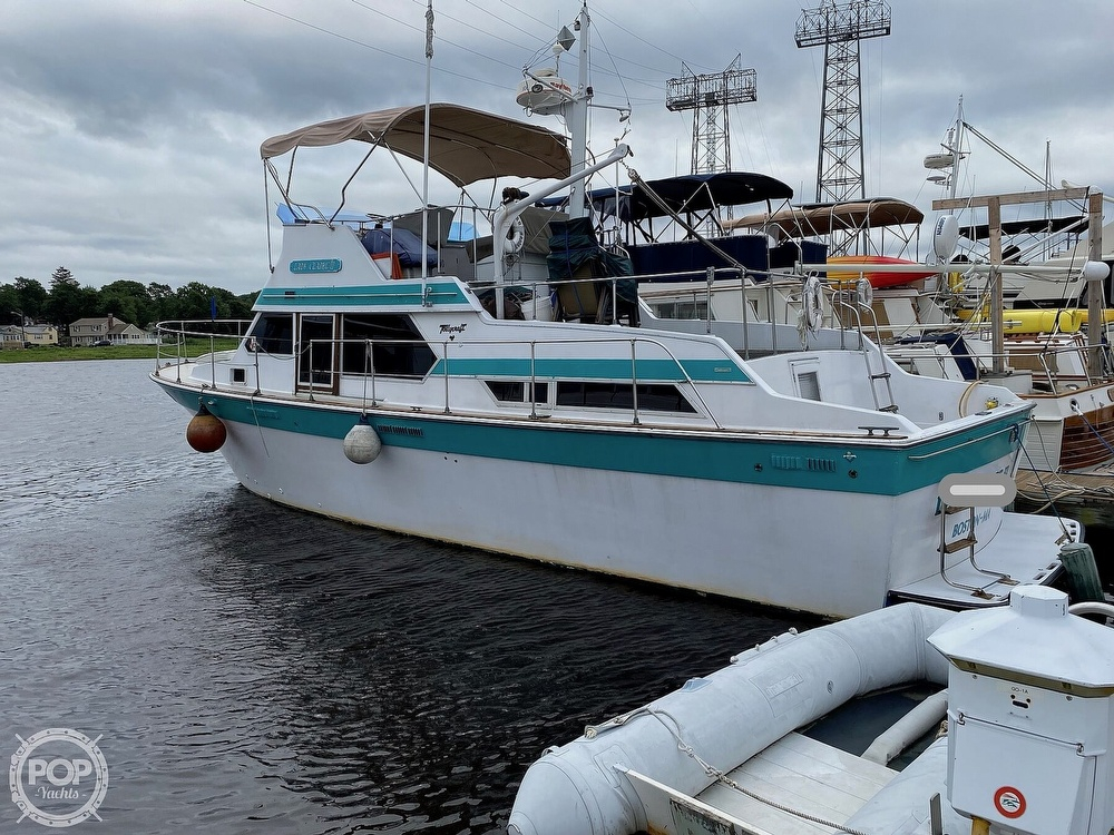 1970 Tollycraft Yachts Tri Cabin