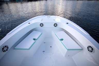 2015 Dusky 227XF w/Deco Boat Lift