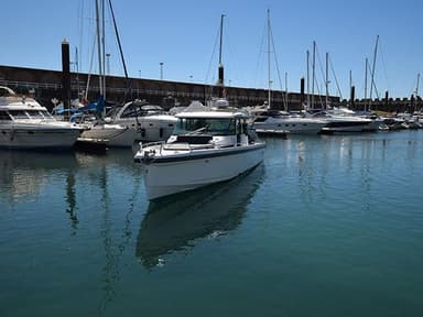 2018 Axopar 37 Sports Cabin