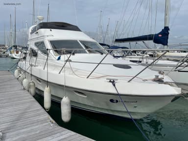 2000 Bayliner Cerri 2855