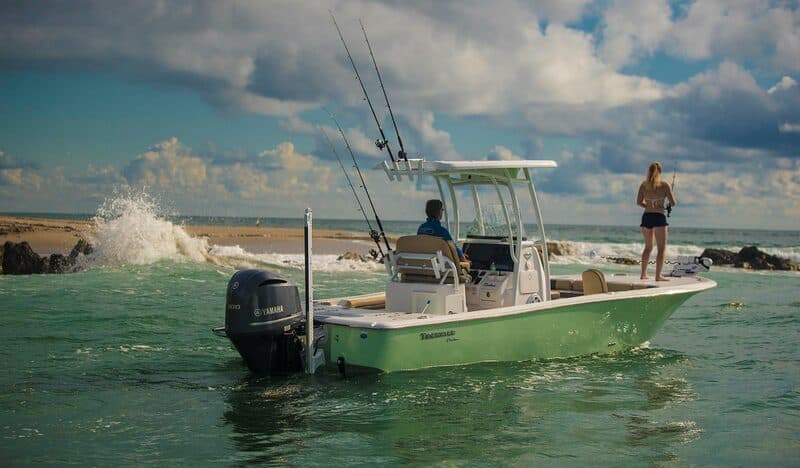 2022 Tidewater Boats 2500 Carolina Bay