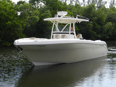 2017 Century Boat 3200 Center Console