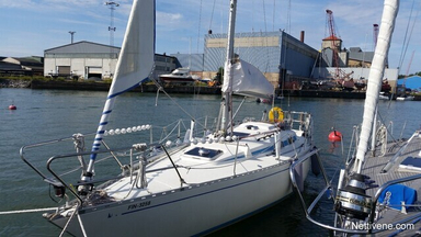 1985 Avance Yachts 33’