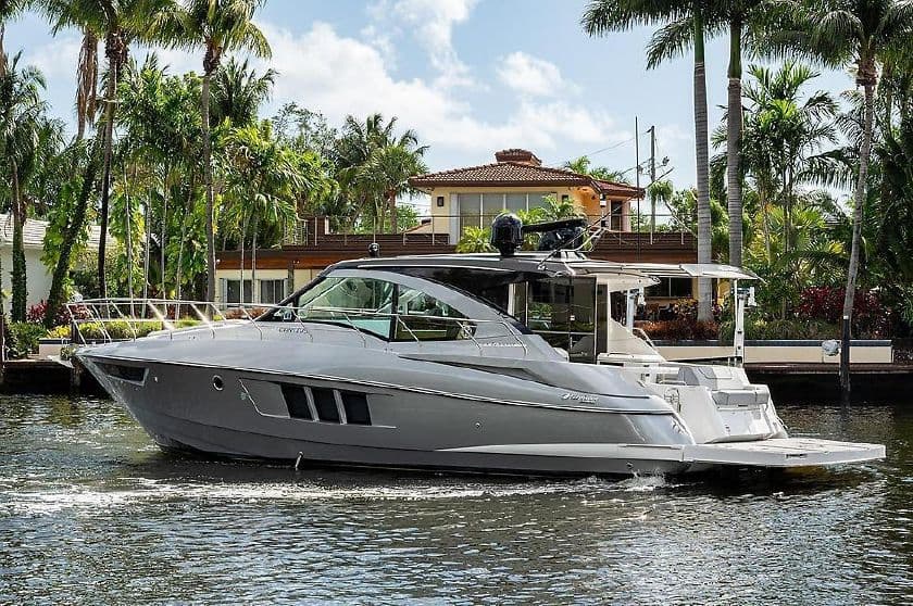 2014 Cruisers Yachts 45 Cantius