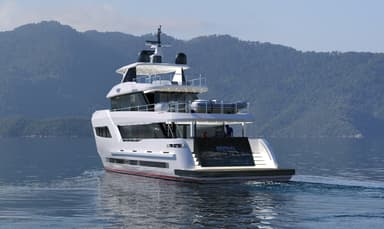 2022 Bering Yachts 80