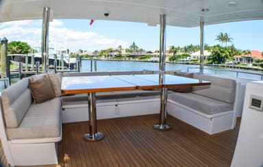 2017 Outer Reef Yachts 860 DBMY
