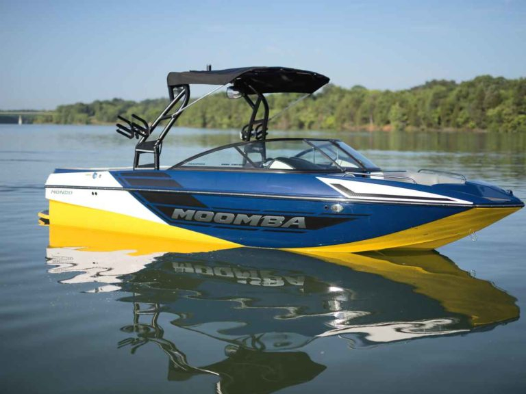 2016 Moomba Boats Mondo