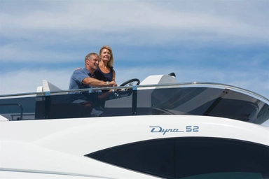 1991 Dyna Yachts 52