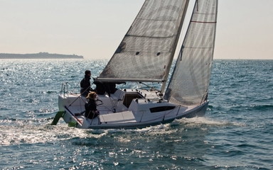2015 Elan Yachts S1