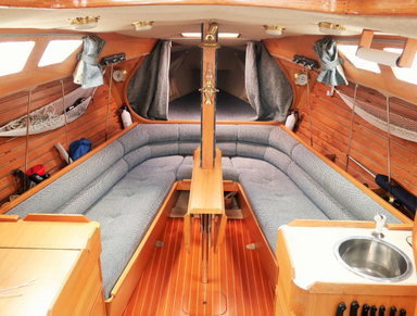 1983 Kirie Elite 30 - Fin Keel