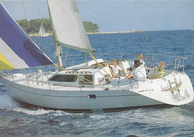 1986 Kirie Feeling 1090 - Deep draft