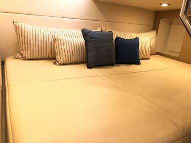 2013 Formula Boats 350 Crossover Bowrider