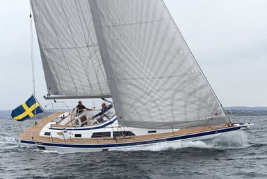 2016 Hallberg - Rassy 44