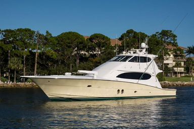 2010 Hatteras Yachts 77 Convertible