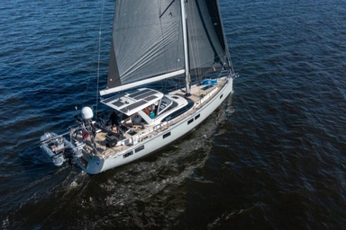 2022 Hylas Yachts H57