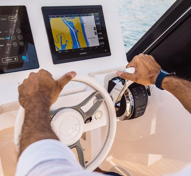 2019 Iguana Yachts Commuter Sport