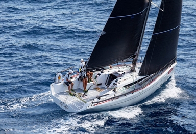 2015 Italia Yachts Italia 9.98 Club