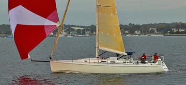 2004 J Boats J/133