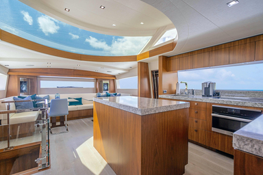 2017 Hatteras Yachts M75 Panacera