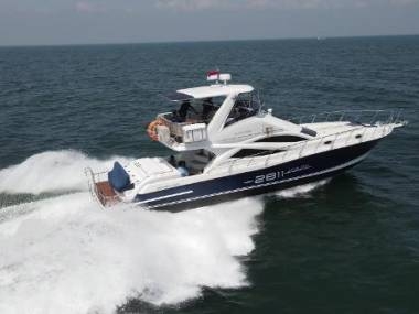 2021 Marathon Boat 42 XT Flybridge Cruiser