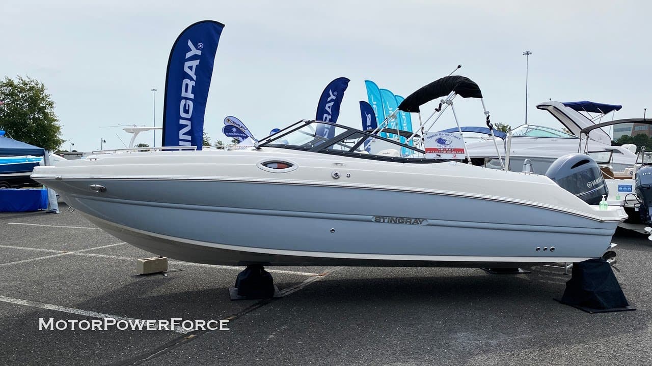 2021 Stingray Boats Stingray 231DC
