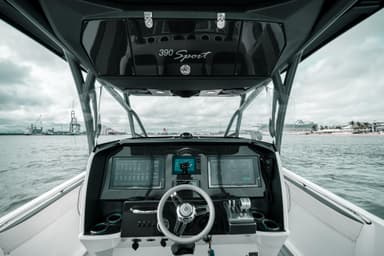 2017 Nor-Tech 390 Center Console