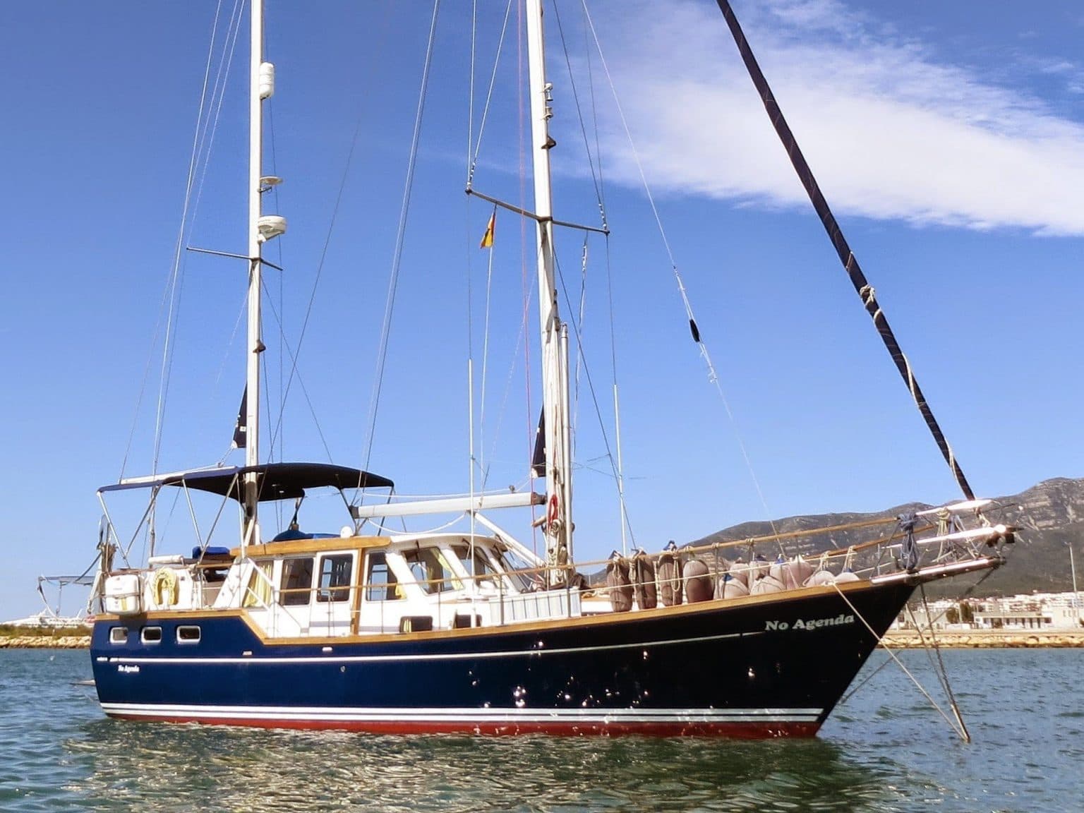 2004 Nauticat Yachts 44