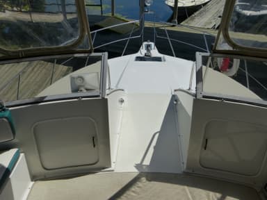 1994 Carver Yachts Santego