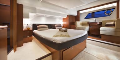 2013 Prestige Yachts 550 Flybridge