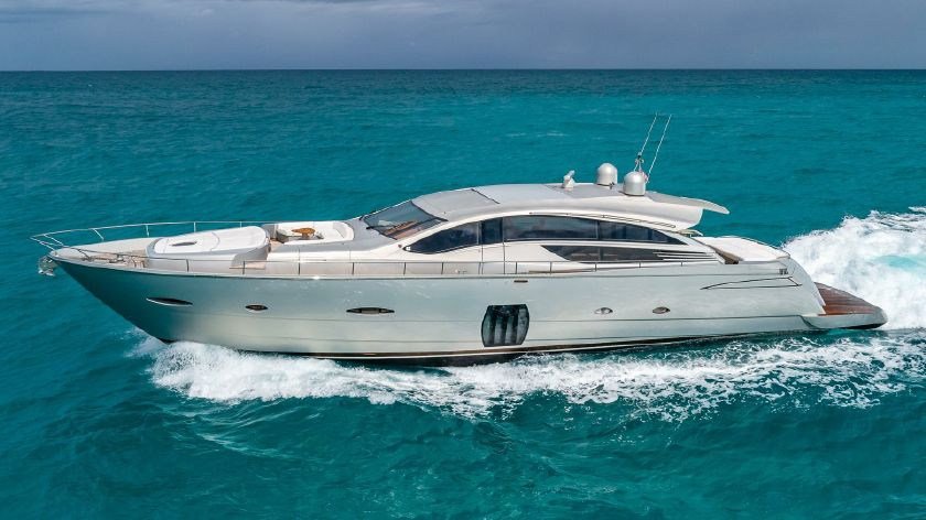 2010 Pershing Yachts 80