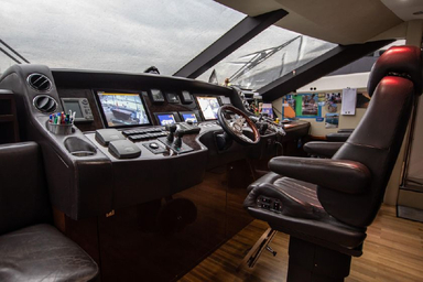 2011 Princess Yachts 95
